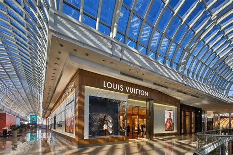 louis vuitton chadstone vic|Louis Vuitton collins street.